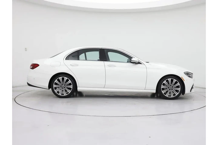 $30998 : Mercedes-Benz E-Class 2022 E image 7