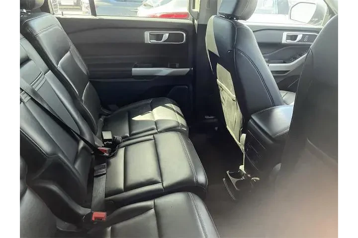 $31498 : Ford Explorer 2024 AWD XLT 4 image 5