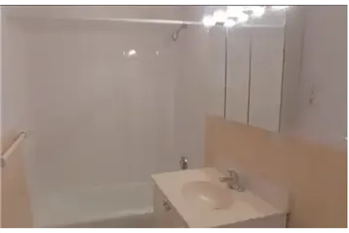 $1810 : Rental property with 0 bedro image 6