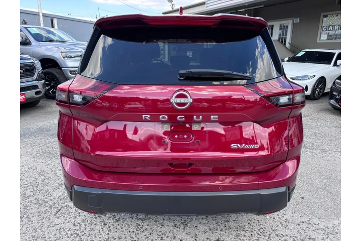 2024 Rogue SV Intelligent AWD image 5