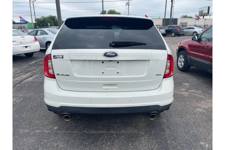 2013 Edge SEL image 3
