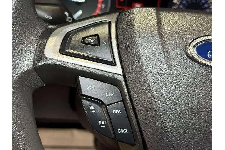 $10495 : Ford Fusion 2016 SE 4dr Seda image 9