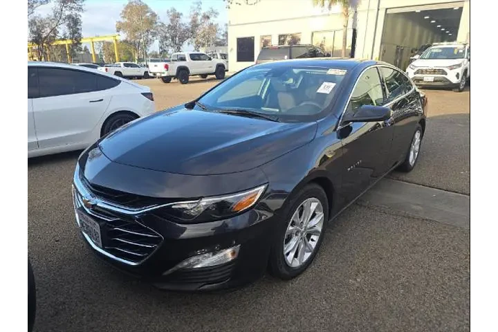 $15995 : Chevrolet Malibu 2023 LT 4dr image 1