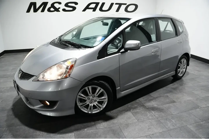 $9872 : 2010 Fit Sport image 2