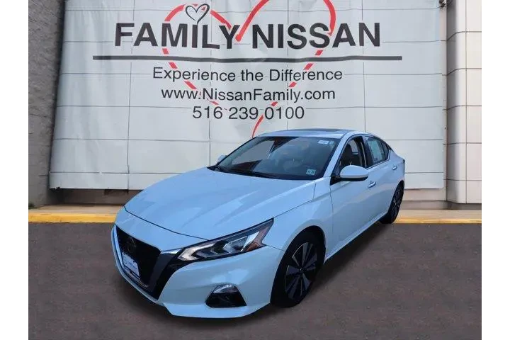 $27309 : Nissan Altima 2022 2.5 SL 4d image 7