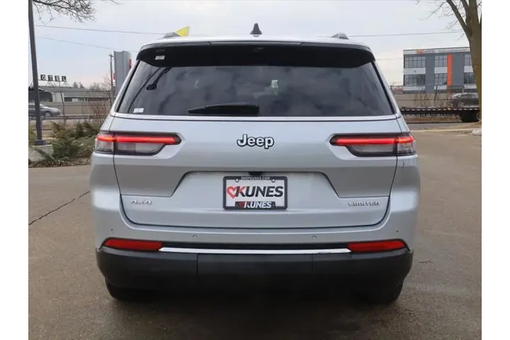 $30990 : Jeep Grand Cherokee L 2024 4 image 8