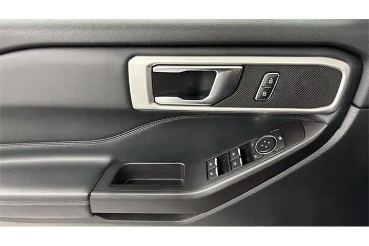 $21900 : Ford Explorer 2020 AWD XLT 4 image 5