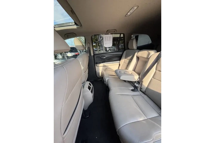 2018 Pilot EX-L image 9