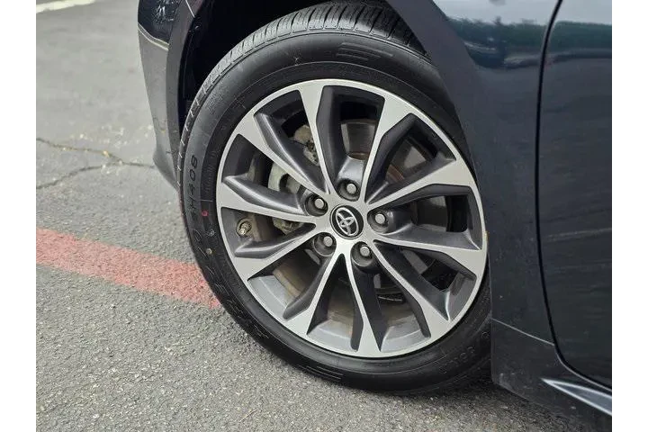 $20500 : Toyota Avalon 2018 XLE Plus image 8