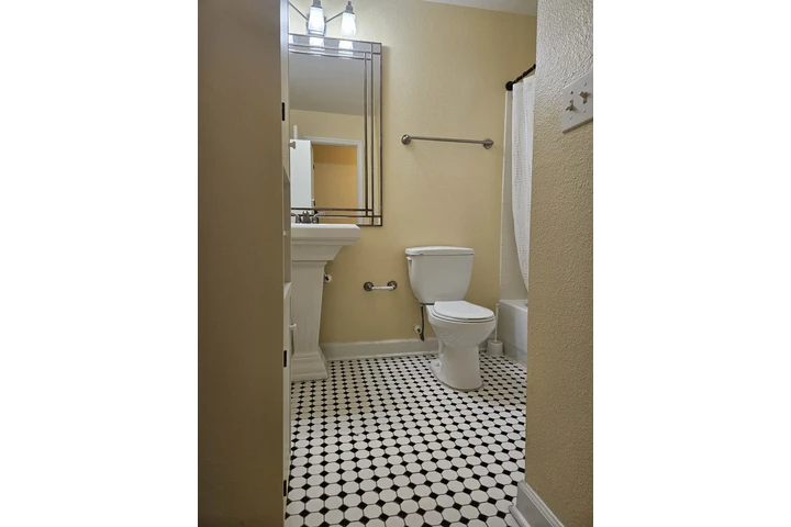 $1750 : Rento Apartamento image 7