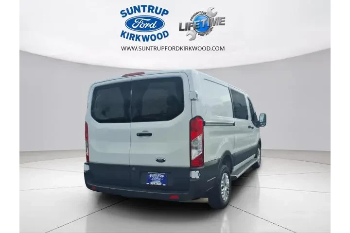$32987 : Ford Transit 2023 250 3dr SW image 3