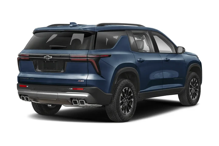 2024 Traverse Z71 image 3
