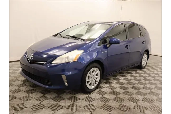 $9822 : Toyota Prius v 2013 Five 4dr image 1