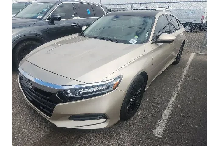 $20861 : Honda Accord 2020 LX 4dr Sed image 3