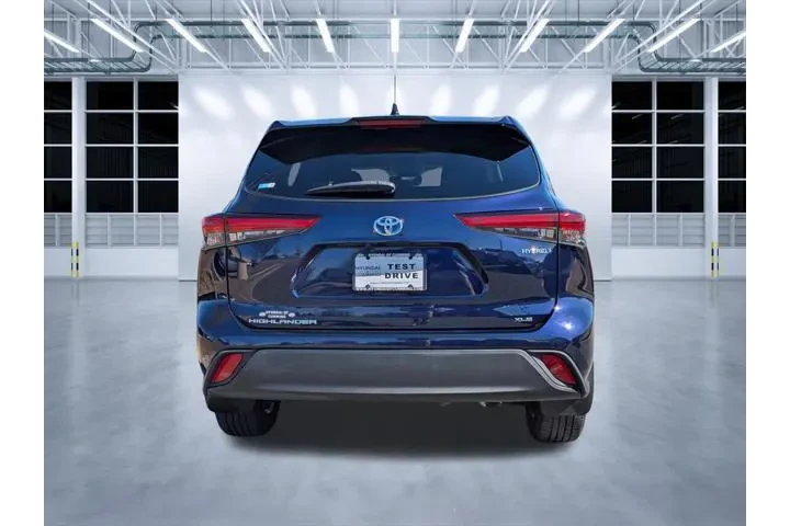 $27635 : Toyota Highlander Hybrid 202 image 5