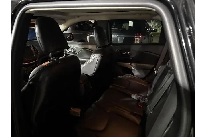 $15983 : Jeep Cherokee 2018 4x4 Limit image 6