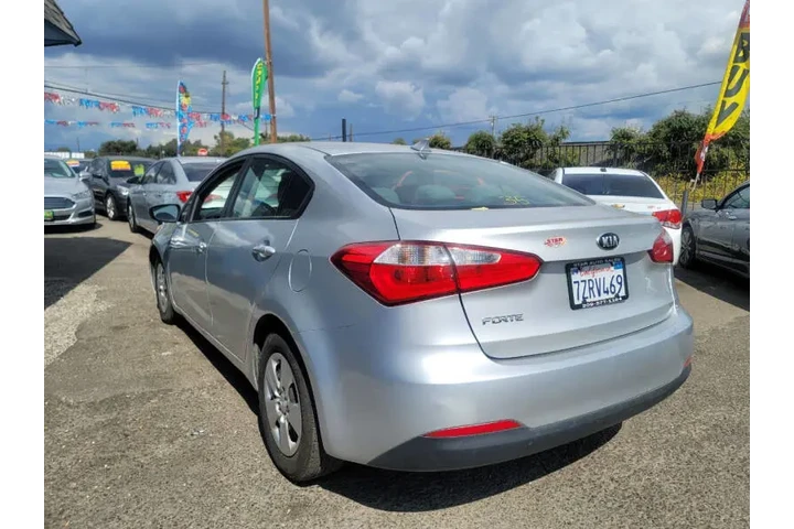 $10999 : 2016 Forte LX image 8