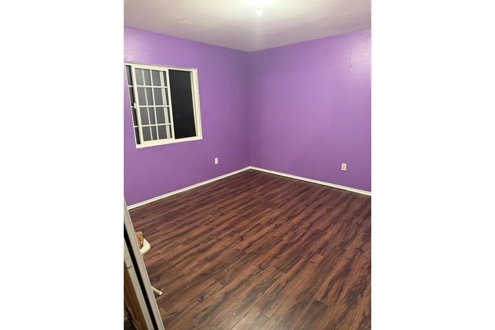 $700 : Recamara en renta image 3