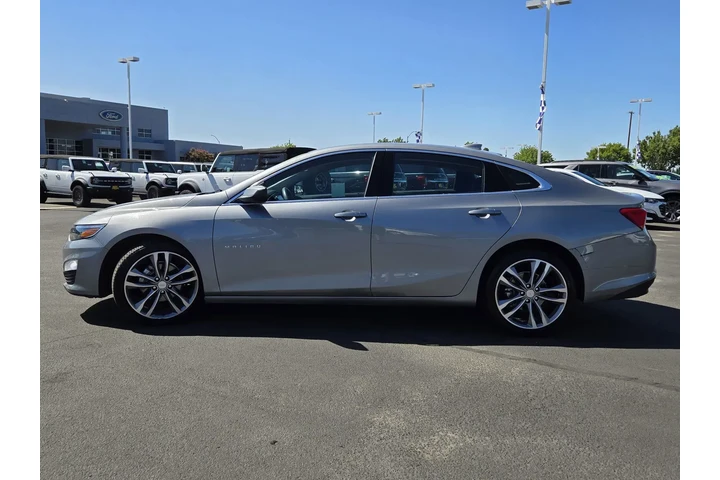 $16990 : Chevrolet Malibu 2023 LT 4dr image 7