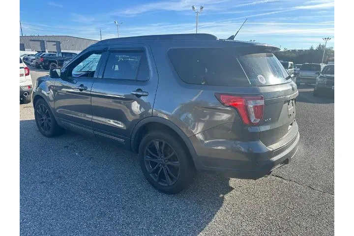 $15987 : Ford Explorer 2018 XLT 4dr S image 3