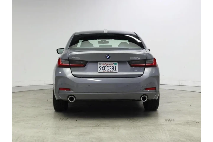 $28998 : BMW 3 Series 2023 330e 4dr S image 6