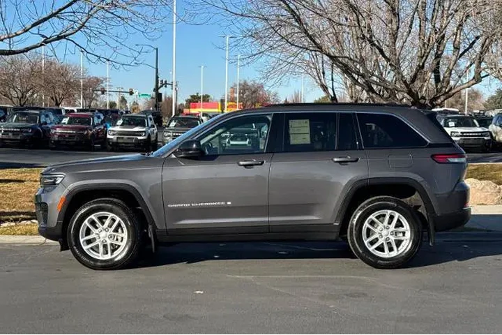 $32995 : Jeep Grand Cherokee 2025 4x4 image 5
