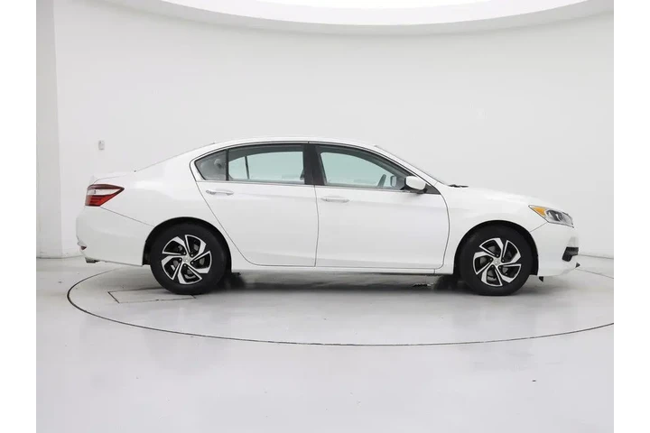 $16998 : Honda Accord 2016 LX 4dr Sed image 7
