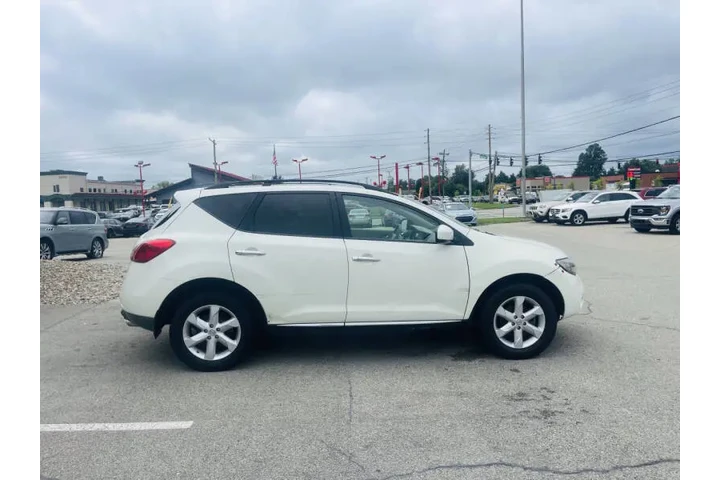 $4500 : 2010 Murano S image 9