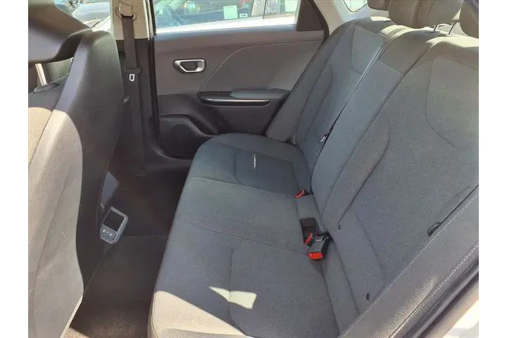 $20995 : Kia K4 2025 LXS 4dr Sedan image 8