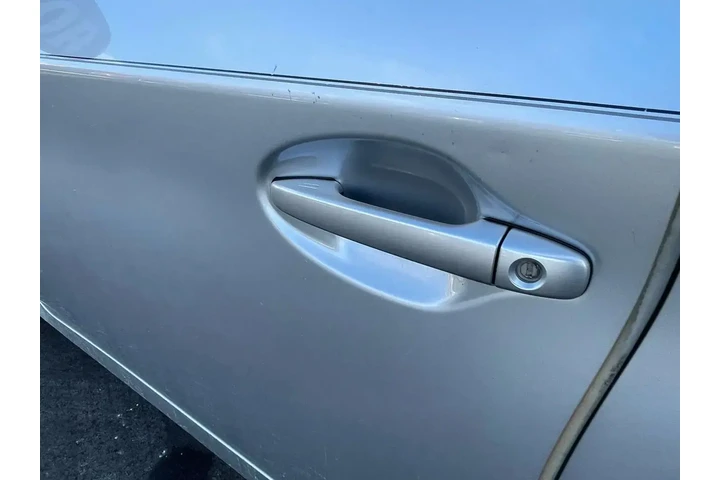 $10991 : Toyota Prius 2013 Five 4dr H image 7