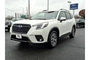 $27900 : Subaru Forester 2024 AWD Pre thumbnail