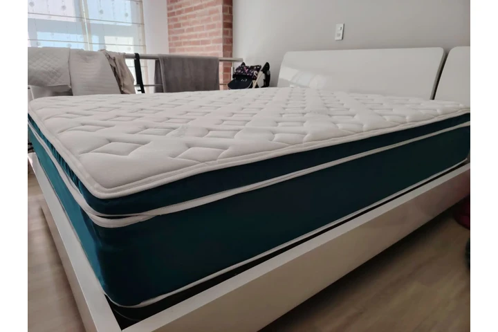 $330 : Colchón Memoryfoam EN QUITO / image 1