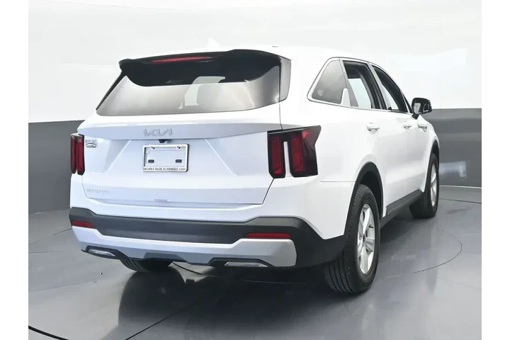 $28991 : Kia Sorento 2025 LX 4dr SUV image 5
