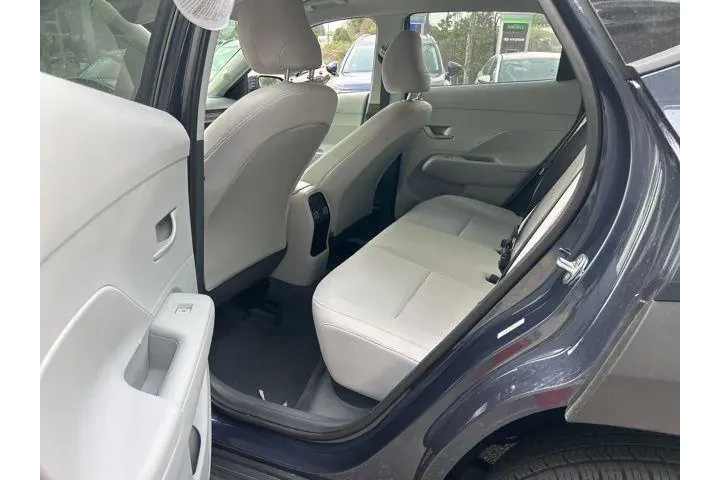 $23916 : Hyundai KONA 2025 AWD SEL 4d image 7