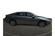 $23178 : Hyundai ELANTRA 2024 SEL 4dr thumbnail