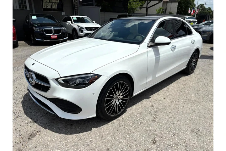 2022 Mercedes-Benz C-Class C3 image 1