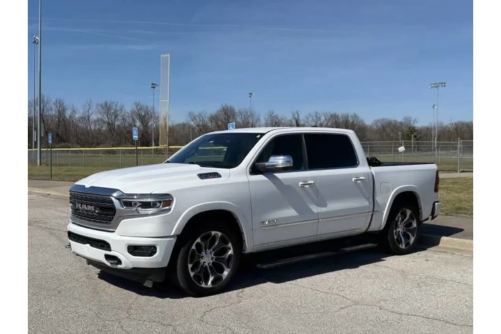 $27999 : 2020 RAM 1500 Limited image 2
