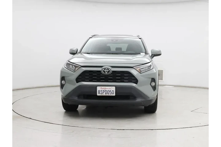 $25998 : Toyota RAV4 2020 XLE Premium image 5