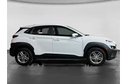$19246 : Hyundai KONA 2023 AWD SE 4dr thumbnail