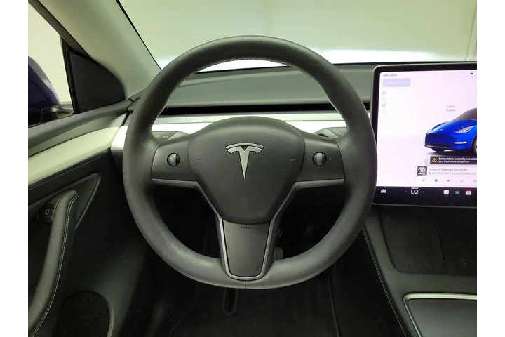 $34998 : Tesla Model Y 2023 AWD Long image 9
