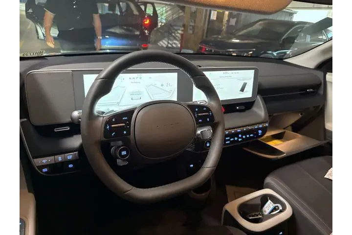 $25499 : Hyundai IONIQ 5 2024 SEL 4dr image 6