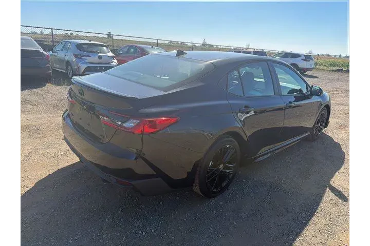 $38900 : Toyota Camry 2026 SE 4dr Sed image 4