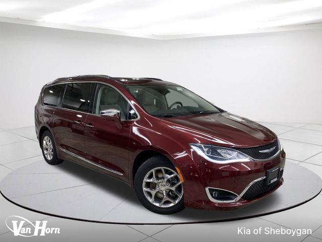 $18353 : Pre-Owned 2017 Pacifica Limit image 1