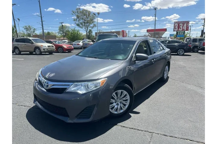 2012 Camry Hybrid LE image 5