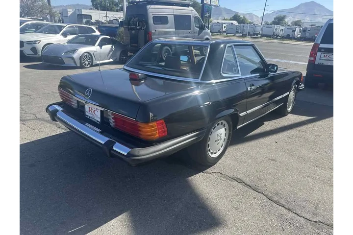 $23710 : 1987 560SL 2dr Roadster image 6