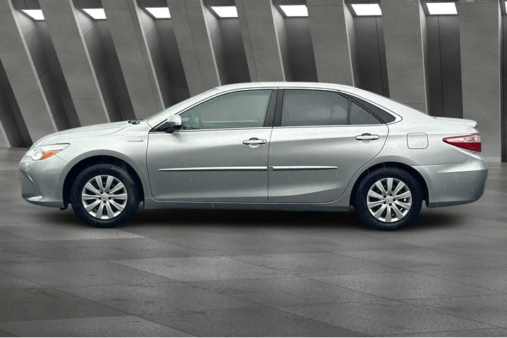 $19900 : Toyota Camry Hybrid 2016 LE image 8