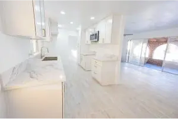 RENTO CASA en📍EL SERENO image 1