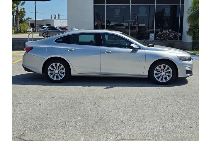 $20998 : 2022 Malibu LT image 2