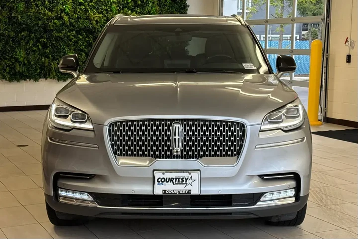 $29361 : Lincoln Aviator 2020 AWD Res image 9