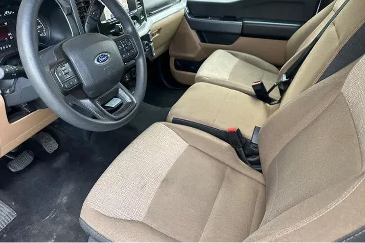 $38600 : Ford F-150 2023 4x4 XLT 4dr image 6